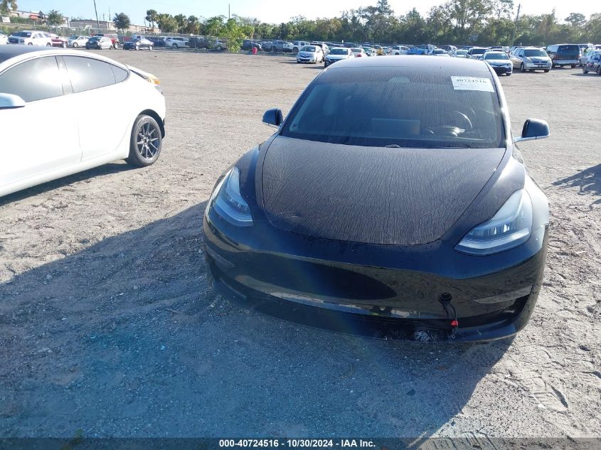 2018 Tesla Model 3 Long Range/Mid Range VIN: 5YJ3E1EA8JF152889 Lot: 40724516