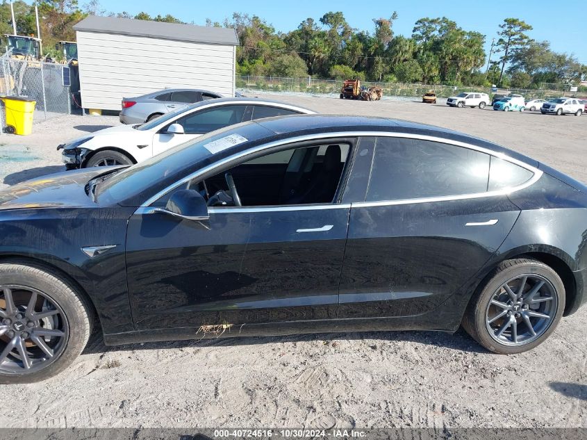 2018 Tesla Model 3 Long Range/Mid Range VIN: 5YJ3E1EA8JF152889 Lot: 40724516