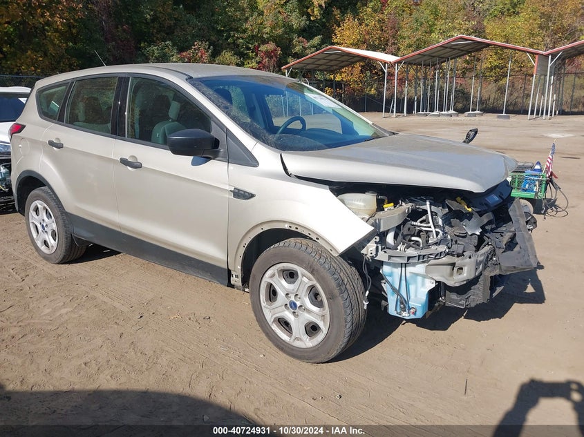 VIN 1FMCU0F78JUB05722 2018 FORD ESCAPE S