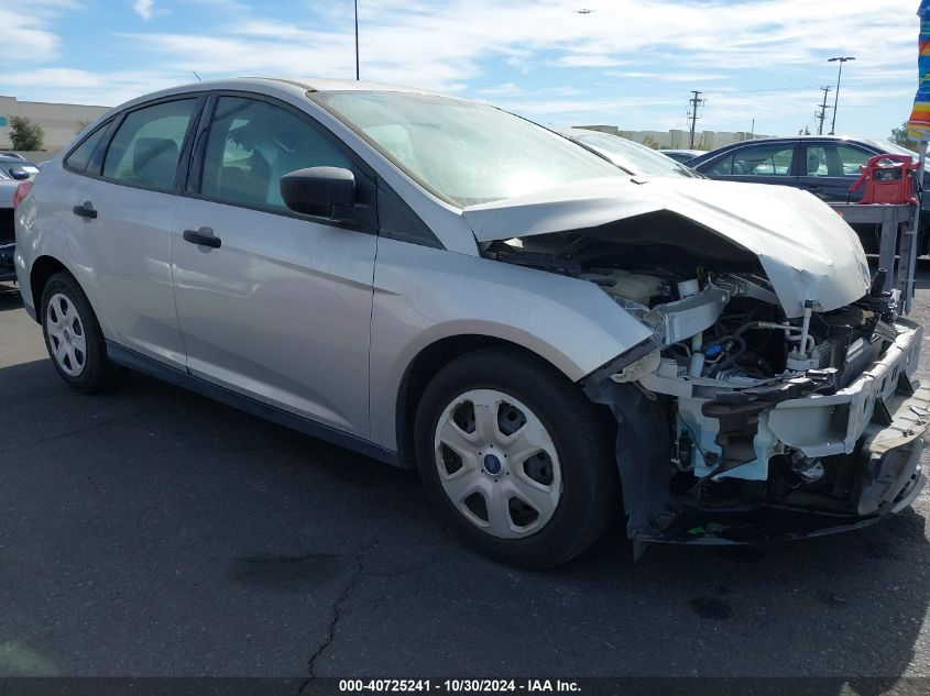 2018 Ford Focus S VIN: 1FADP3E27JL313111 Lot: 40725241