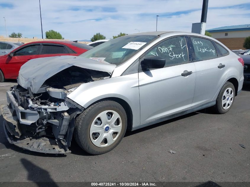 2018 Ford Focus S VIN: 1FADP3E27JL313111 Lot: 40725241