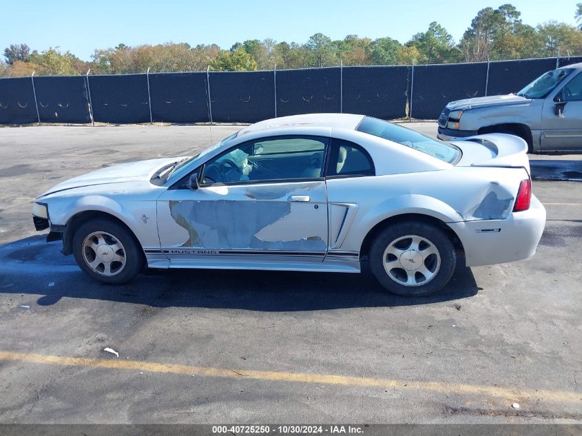 2000 Ford Mustang VIN: 1FAFP4043YF312408 Lot: 40725250