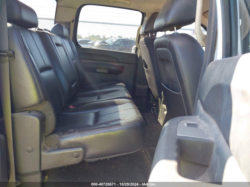 2011 GMC SIERRA 2500HD VIN: 1GT120CG9BF140118