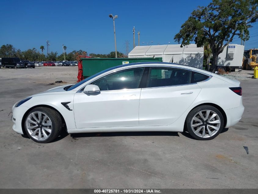 2018 Tesla Model 3 Long Range/Mid Range VIN: 5YJ3E1EA2JF060600 Lot: 40725781