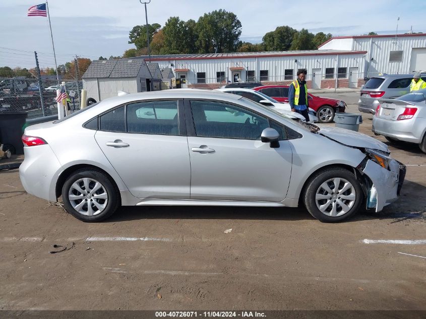 2022 Toyota Corolla Le VIN: 5YFEPMAE3NP385764 Lot: 40726071