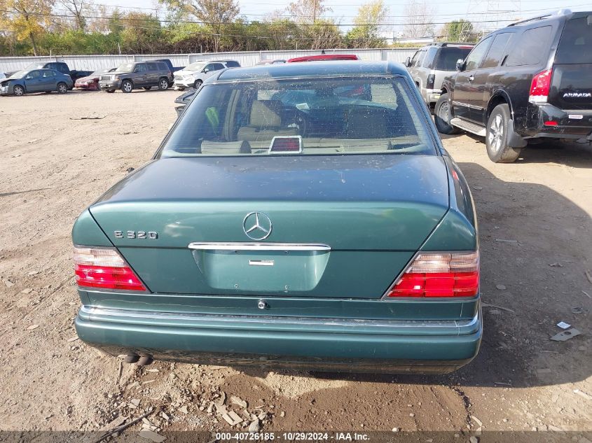 1995 Mercedes-Benz E 320 Base/320 Special VIN: WDBEA32E1SC165214 Lot: 40726185