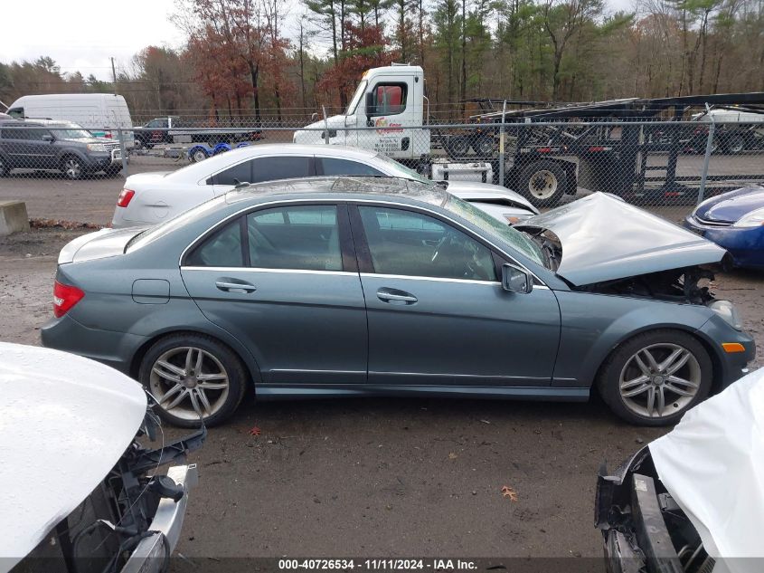 2012 Mercedes-Benz C 300 Luxury 4Matic/Sport 4Matic VIN: WDDGF8BB7CA699805 Lot: 40726534