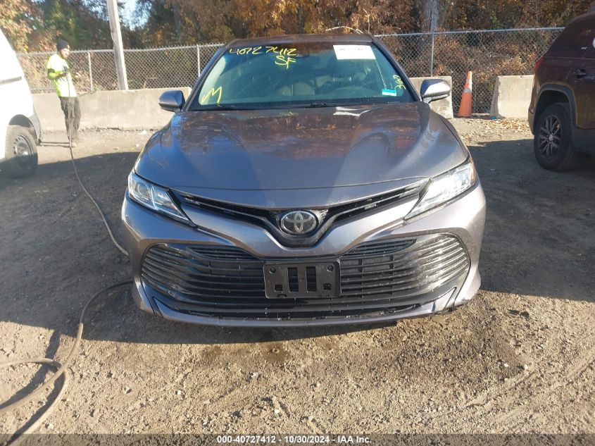 2018 Toyota Camry Le VIN: 4T1B11HK9JU591212 Lot: 40727412