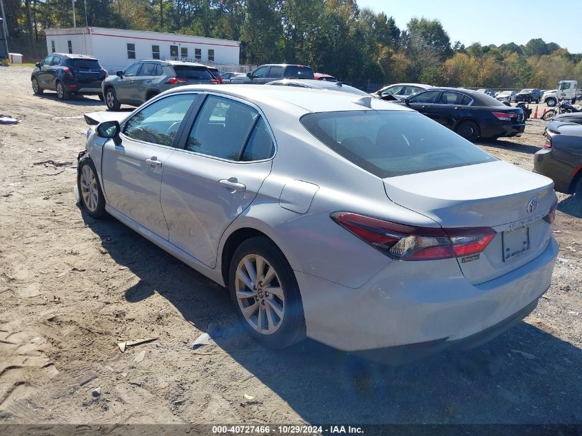 VIN 4T1C11AKXRU211451 2024 Toyota Camry, LE no.3