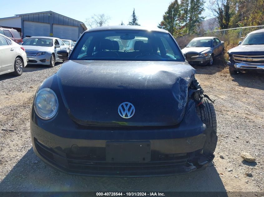 2012 Volkswagen Beetle 2.5L VIN: 3VWJP7AT5CM623548 Lot: 40728544