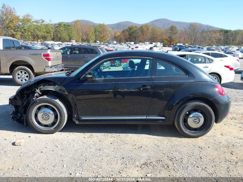 2012 Volkswagen Beetle 2.5L VIN: 3VWJP7AT5CM623548 Lot: 40728544