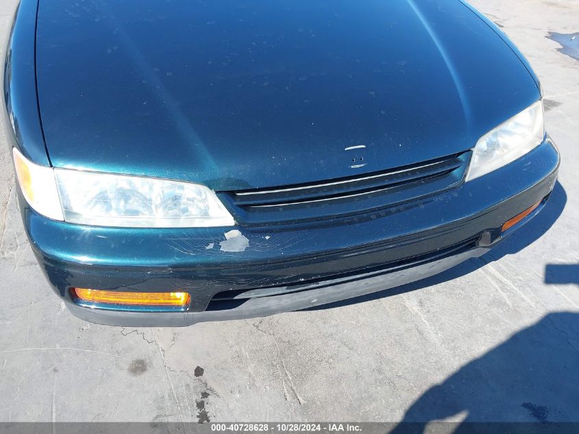 1995 Honda Accord Ex VIN: 1HGCD7252SA000258 Lot: 40728628