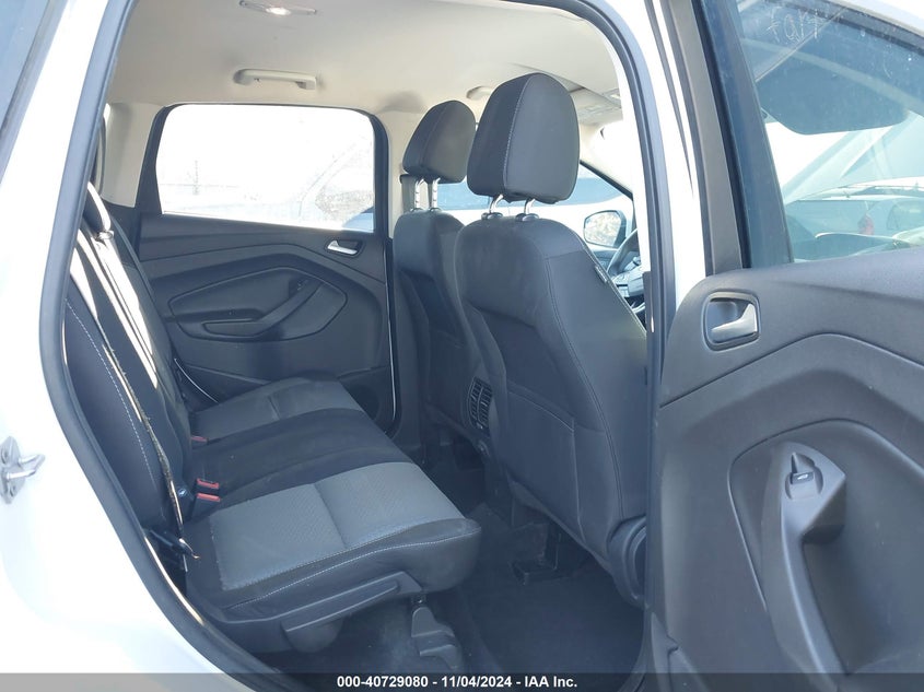 VIN 1FMCU0GDXHUB53477 2017 FORD ESCAPE SE