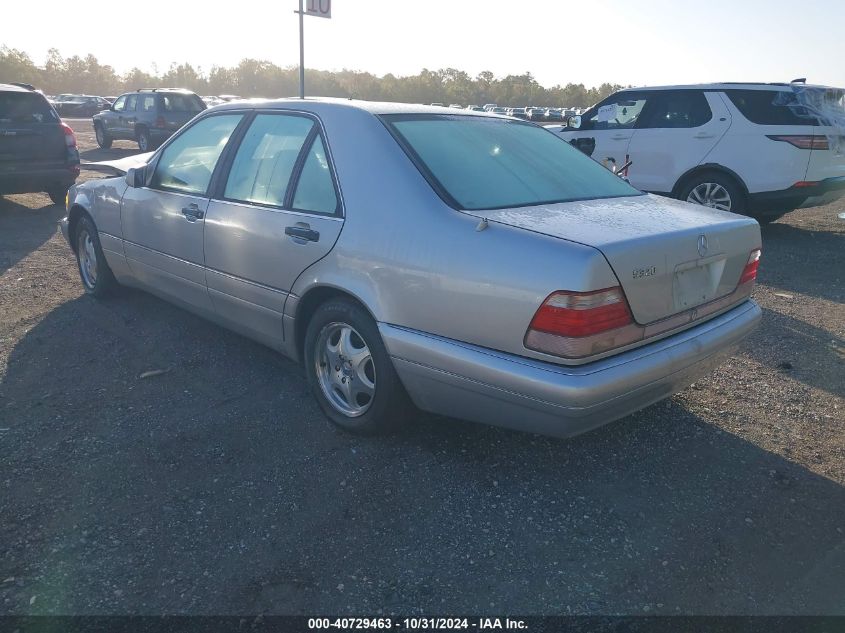 1998 Mercedes-Benz S 320 VIN: WDBGA32G7WA399305 Lot: 40729463