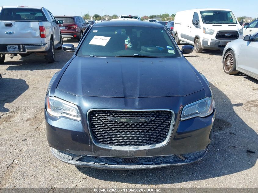 2016 Chrysler 300 Limited VIN: 2C3CCAAG3GH233712 Lot: 40729696