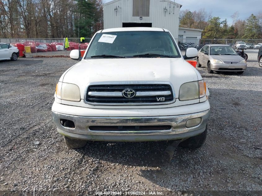 2000 Toyota Tundra Ltd V8 VIN: 5TBBT4817YS028108 Lot: 40729945