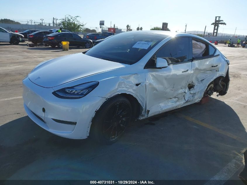 VIN 7SAYGDEE5PA059485 2023 TESLA MODEL Y no.2