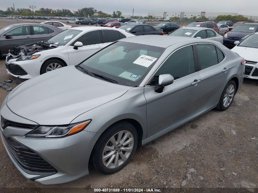 2018 Toyota Camry Le VIN: 4T1B11HK3JU073483 Lot: 40731889