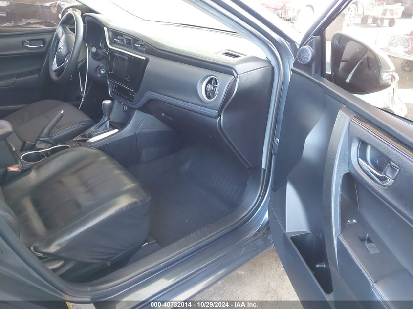 VIN 2T1BURHE0KC130077 2019 TOYOTA COROLLA SE
