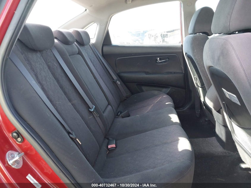 2010 HYUNDAI ELANTRA VIN: KMHDU4AD8AU929213