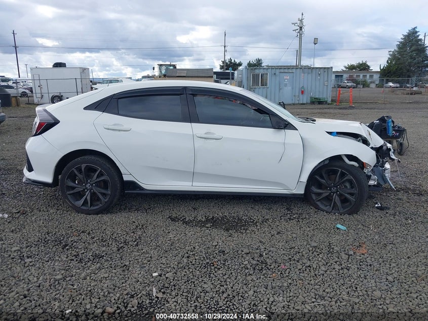 2018 HONDA CIVIC VIN: SHHFK7H43JU402858