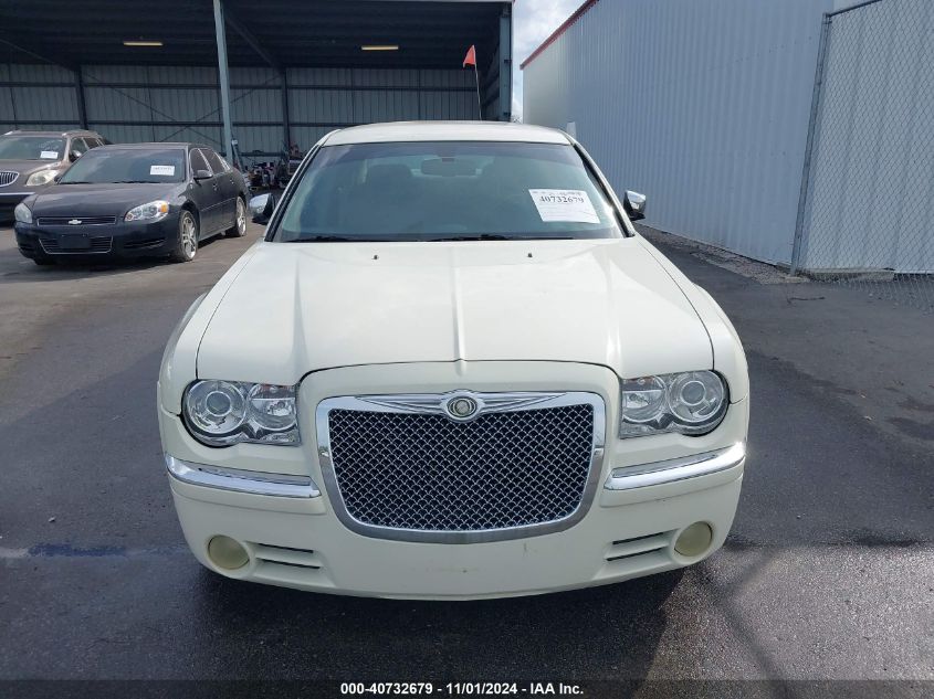 2006 Chrysler 300C VIN: 2C3KA63H36H290818 Lot: 40732679