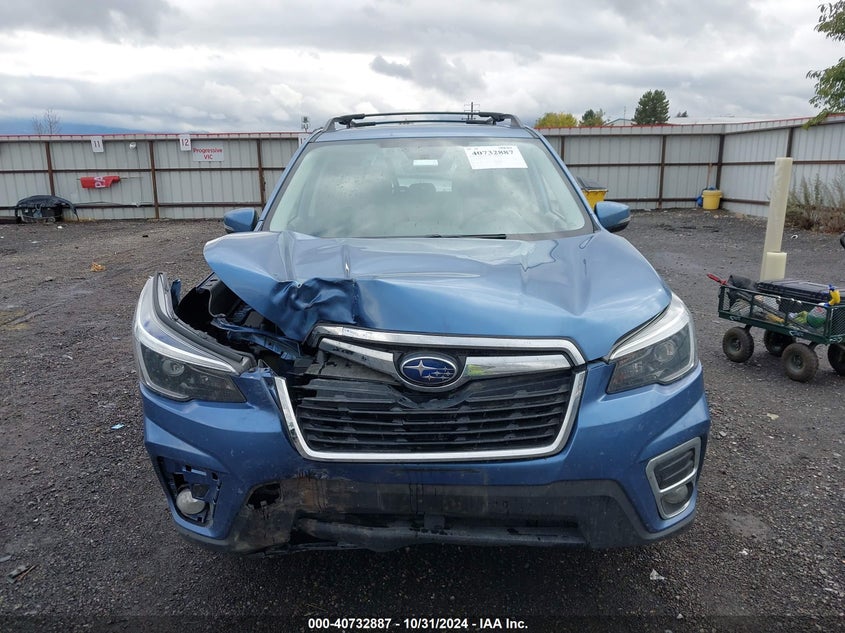 2021 SUBARU FORESTER LIMITED - JF2SKAUC0MH561062