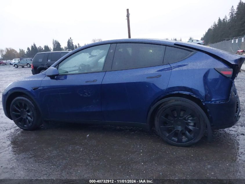 2024 Tesla Model Y Long Range Dual Motor All-Wheel Drive VIN: 7SAYGDEE8RF114761 Lot: 40732912