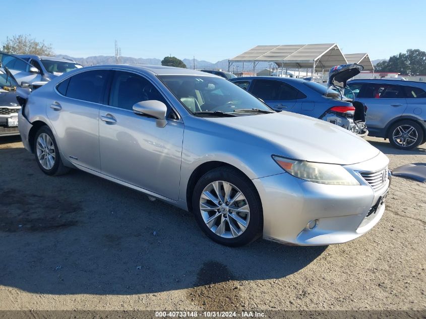 VIN JTHBW1GG4D2014136 2013 Lexus ES, 300H no.1