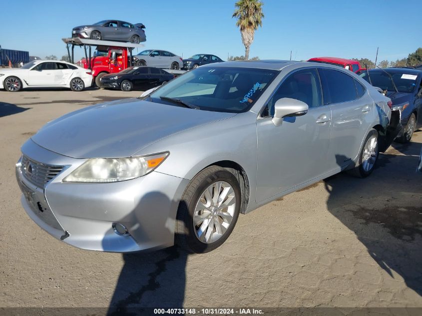 VIN JTHBW1GG4D2014136 2013 Lexus ES, 300H no.2