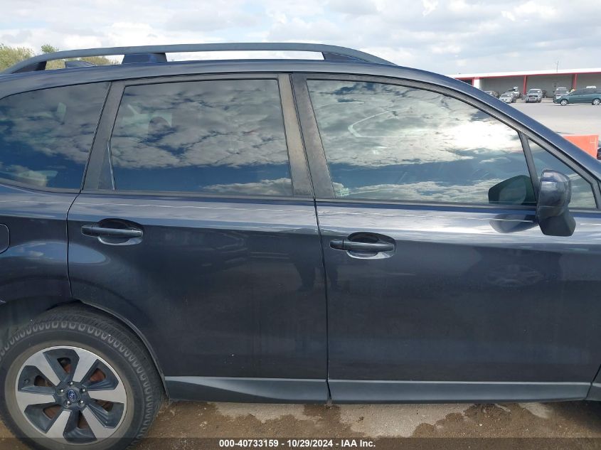 2017 Subaru Forester 2.5I Premium VIN: JF2SJAEC1HG570592 Lot: 40733159