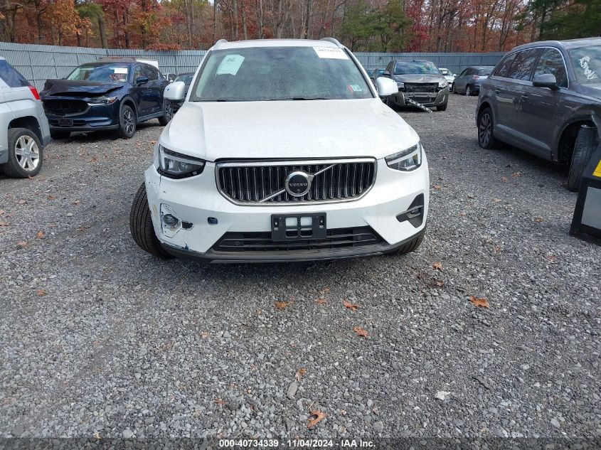 2024 Volvo Xc40 B5 Plus Bright Theme VIN: YV4L12UE2R2356332 Lot: 40734339