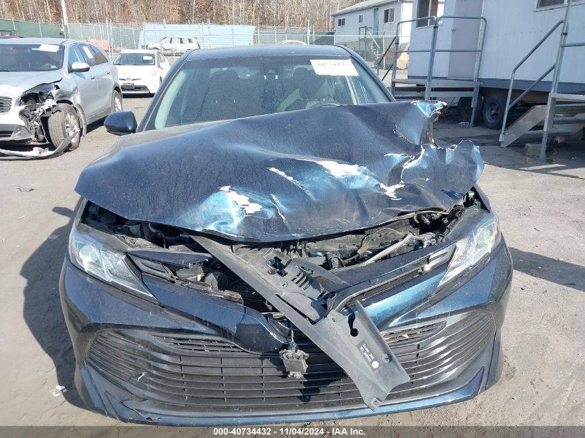 2019 Toyota Camry Le VIN: 4T1B11HKXKU720303 Lot: 40734432