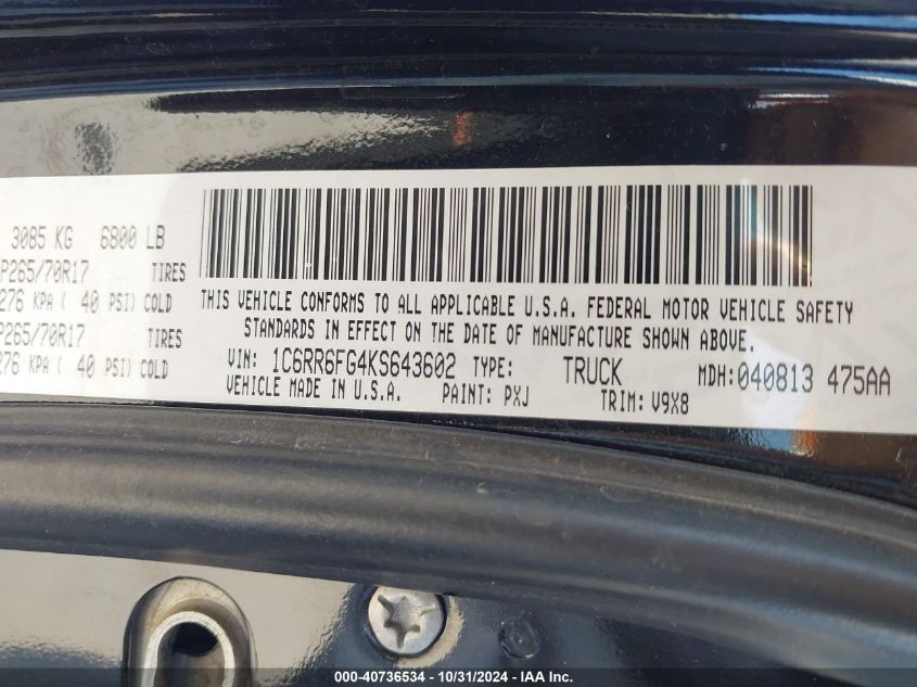 2019 RAM 1500 CLASSIC VIN: 1C6RR6FG4KS643602