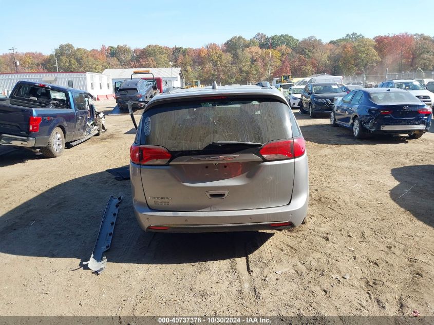 2018 Chrysler Pacifica Touring L VIN: 2C4RC1BG1JR269632 Lot: 40737378