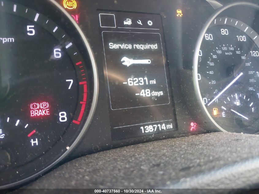 2017 HYUNDAI ELANTRA VIN: KMHD84LF9HU201364