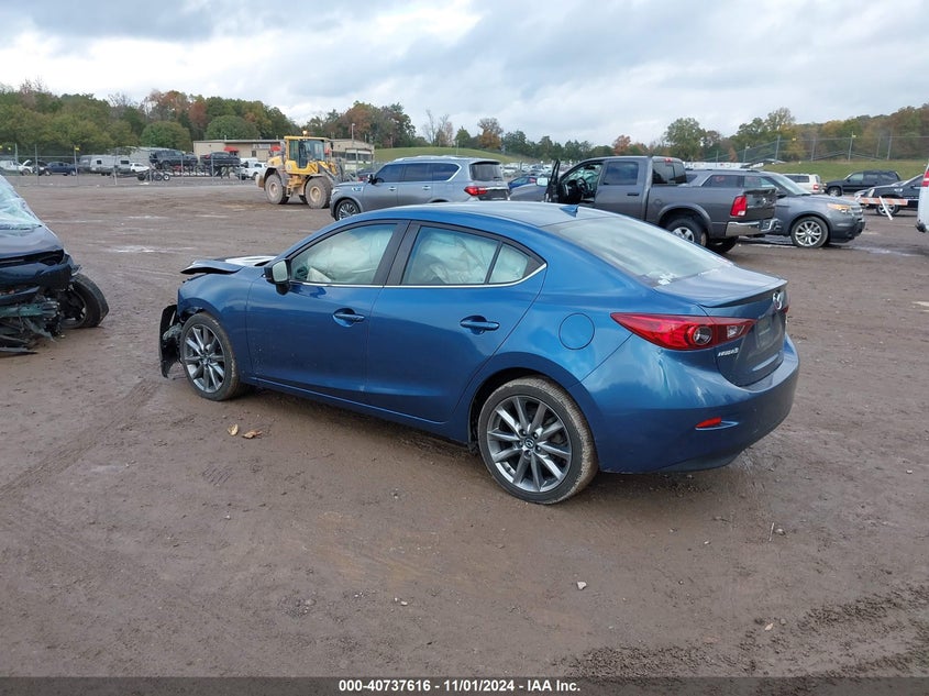 2018 MAZDA MAZDA3 TOURING - 3MZBN1V34JM187564