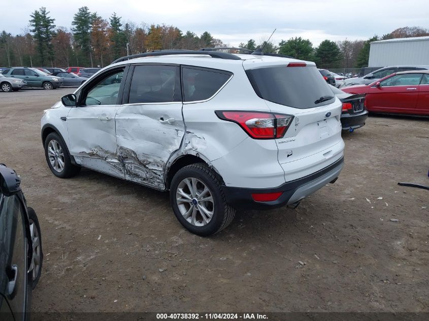 VIN 1FMCU9GD3JUD25309 2018 Ford Escape, SE no.3