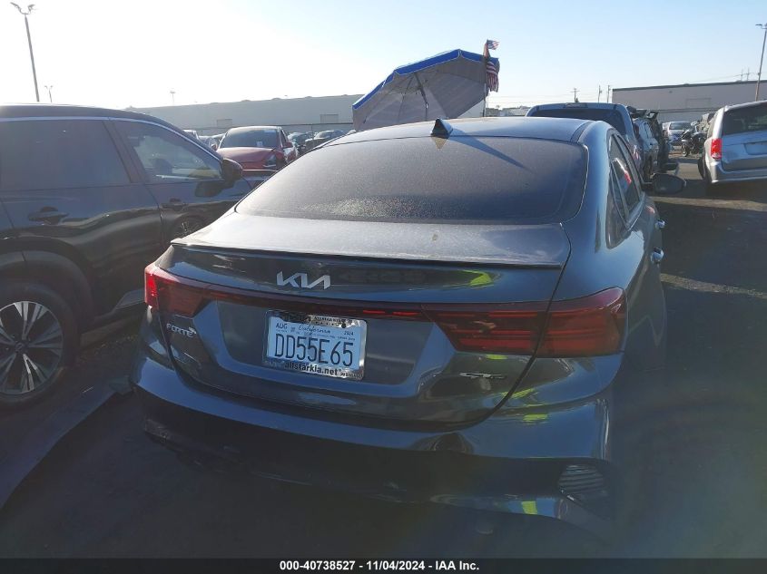 2024 Kia Forte Gt-Line VIN: 3KPF54AD2RE780530 Lot: 40738527