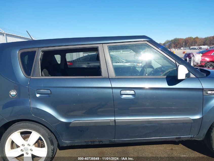 2010 Kia Soul + VIN: KNDJT2A28A7072273 Lot: 40738549