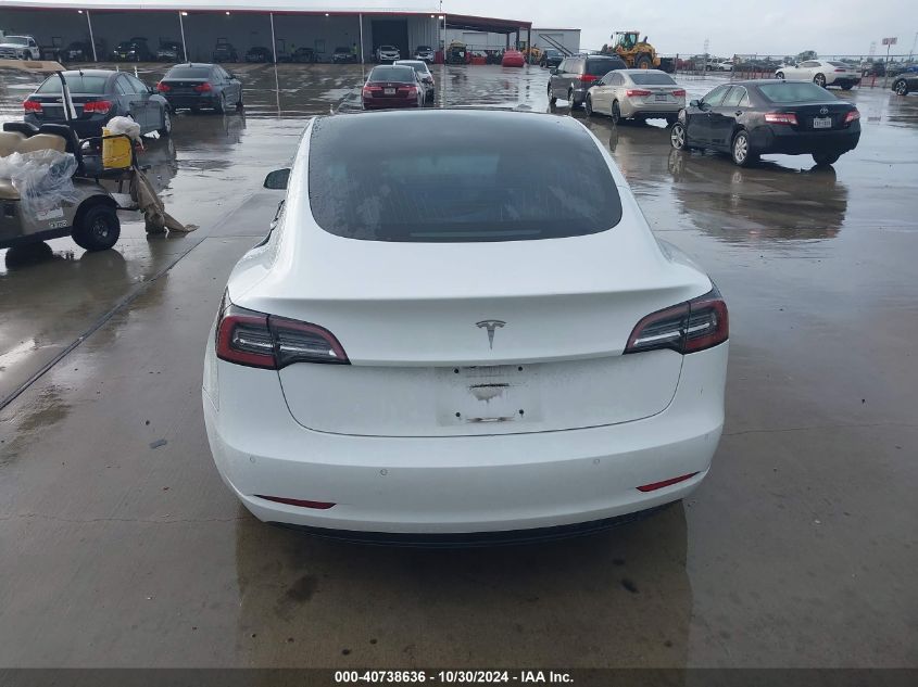 2018 Tesla Model 3 Long Range/Mid Range VIN: 5YJ3E1EA5JF098807 Lot: 40738636