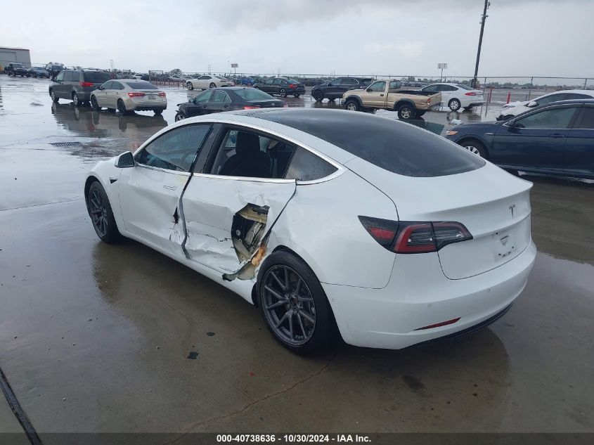 2018 Tesla Model 3 Long Range/Mid Range VIN: 5YJ3E1EA5JF098807 Lot: 40738636