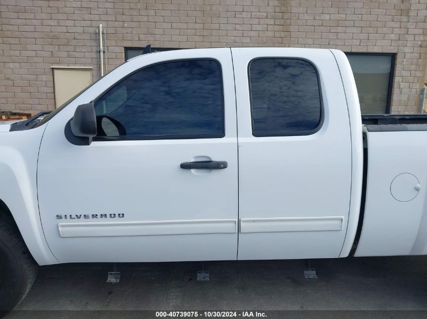 2013 Chevrolet Silverado 1500 Lt VIN: 1GCRCSE02DZ319128 Lot: 40739075