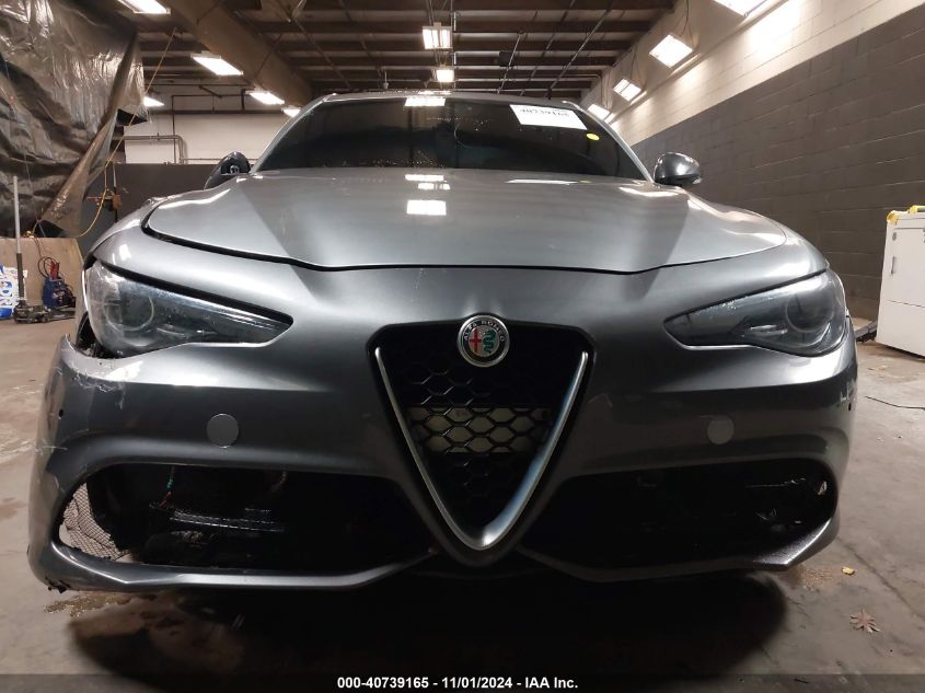 2017 Alfa Romeo Giulia Ti Awd VIN: ZARFAEENXH7556835 Lot: 40739165