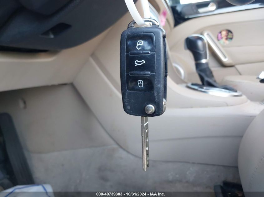 2015 VOLKSWAGEN BEETLE 1.8T - 3VWJ07AT9FM631564