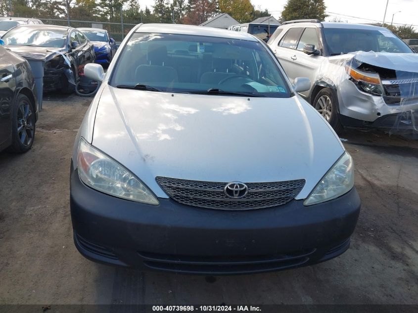 2004 Toyota Camry Le V6 VIN: 4T1BF32K84U587128 Lot: 40739698