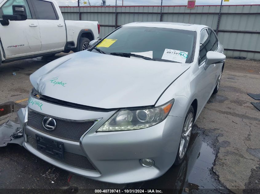 VIN JTHBK1GG8D2026284 2013 Lexus ES, 350 no.2