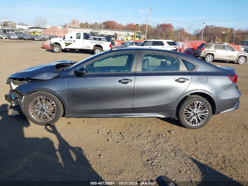 2022 Kia Forte Gt-Line VIN: 3KPF54AD7NE470237 Lot: 40739851