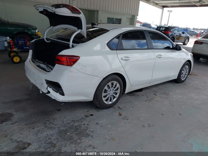 3KPF24AD1ME402815 Kia Forte FE 4