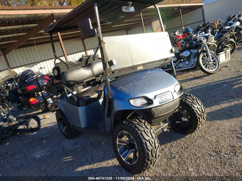 2019 EZ GO GOLF CART